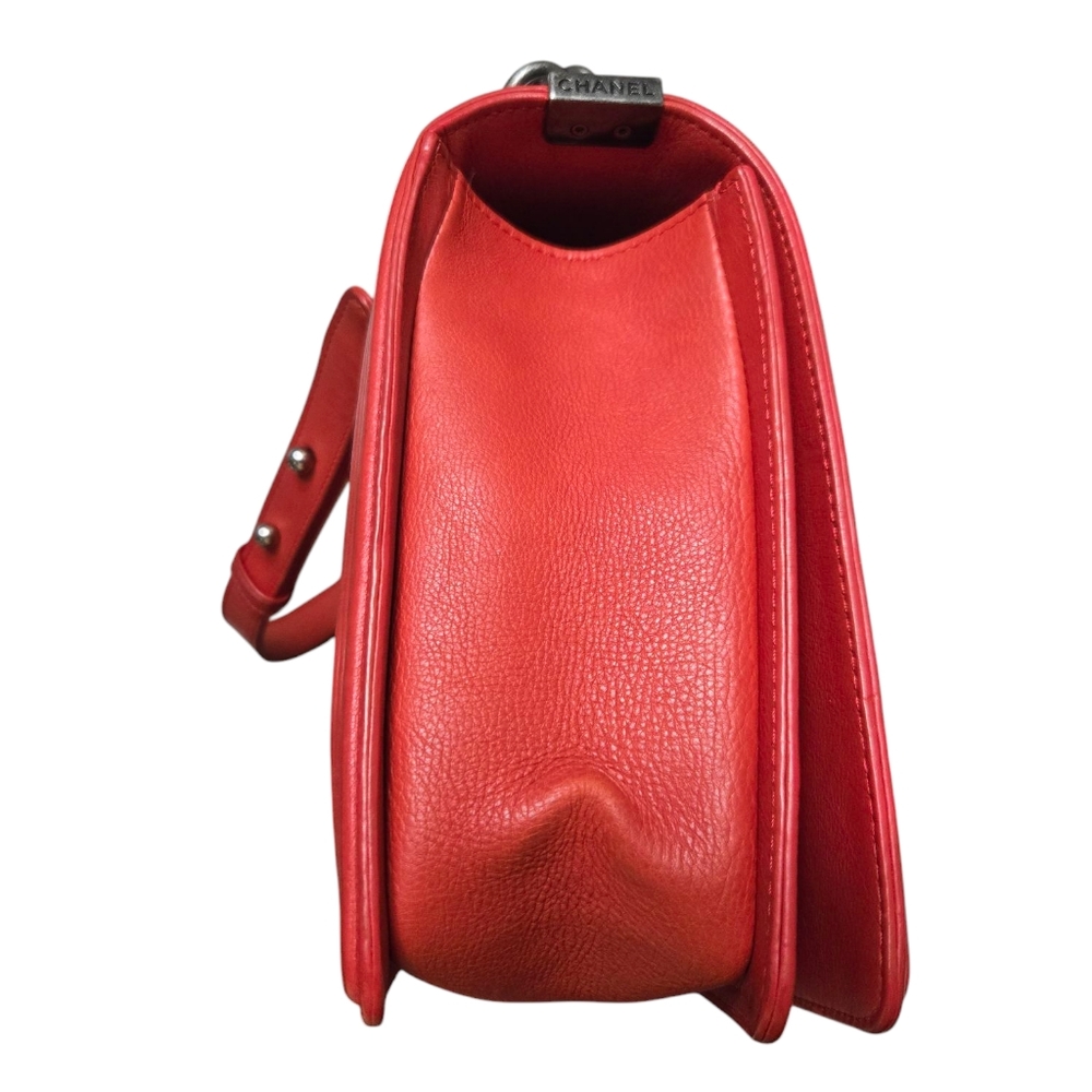 Chanel Calfskin Quilted Medium Boy Flap in Red. - Picture 10 of 17